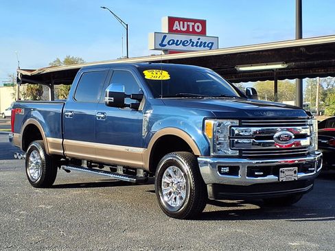 Used 2017 Ford F350 Lariat w/ Chrome Package image 30