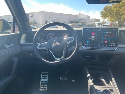 New 2026 Volkswagen Tiguan SE R-Line FWD image 53