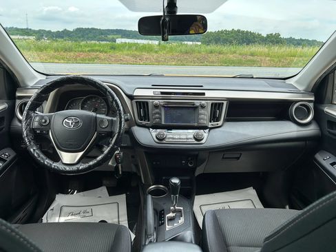 Used 2013 Toyota RAV4 XLE AWD/4WD image 15
