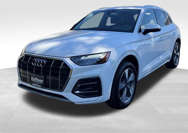 Used 2023 Audi Q5 Premium w/ Convenience Package AWD/4WD image 3