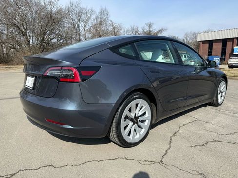 Used 2023 Tesla Model 3 Standard Range image 6
