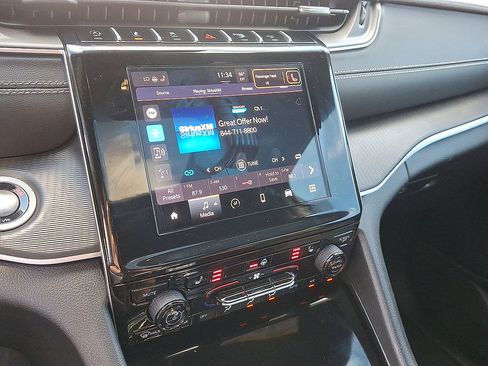 Certified 2025 Jeep Grand Cherokee L Laredo w/ Luxury Tech Group I AWD/4WD image 6