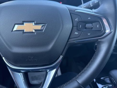 Used 2024 Chevrolet Trax LT w/ LT Convenience Package image 20