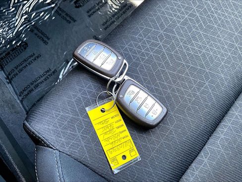 Used 2016 Hyundai Tucson Sport FWD image 14
