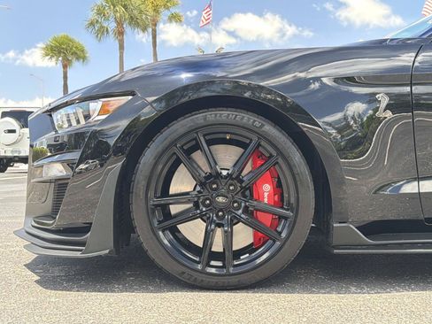 Used 2020 Ford Mustang Shelby GT500 w/ Technology Package RWD image 19