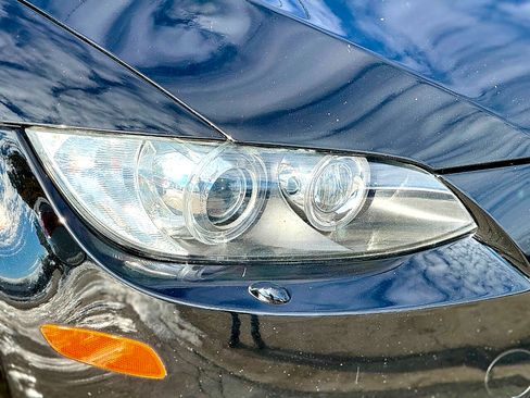 Used 2011 BMW M3 Coupe w/ Convenience Pkg image 18