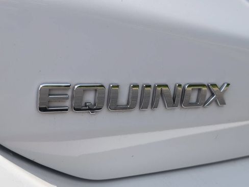 Used 2024 Chevrolet Equinox Premier FWD image 12