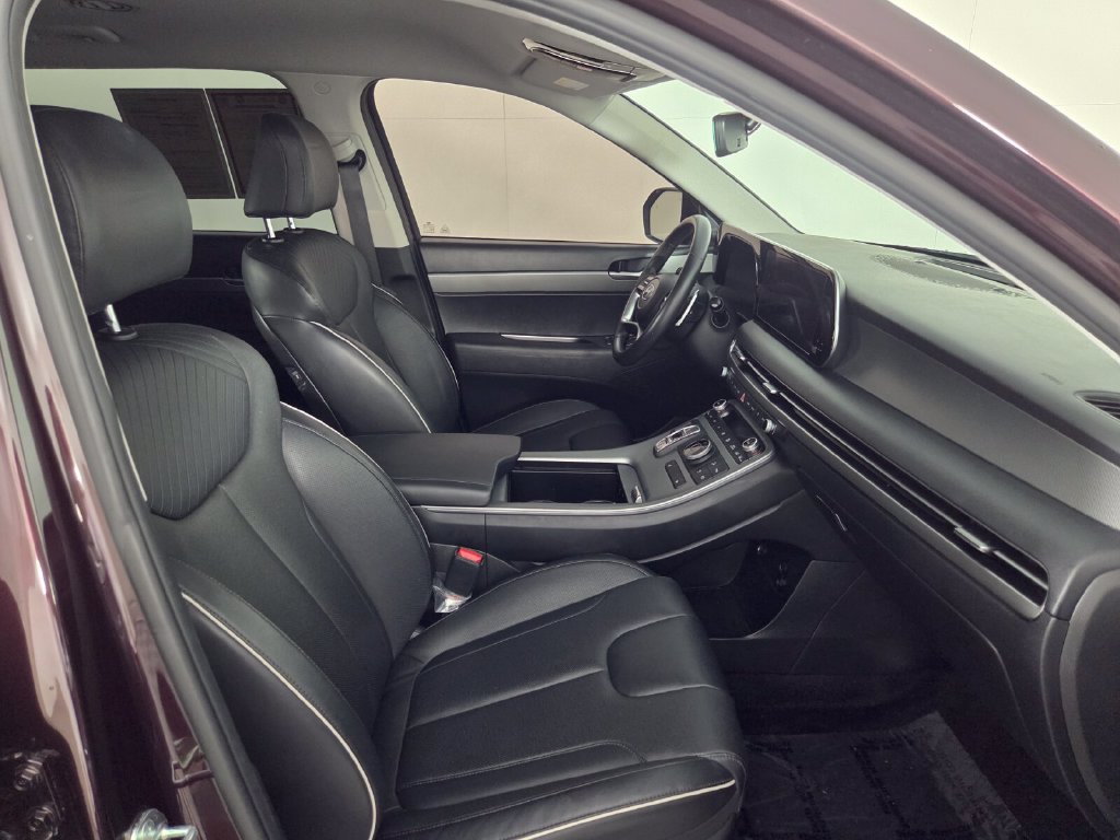 Used 2023 Hyundai Palisade SEL AWD/4WD image 32