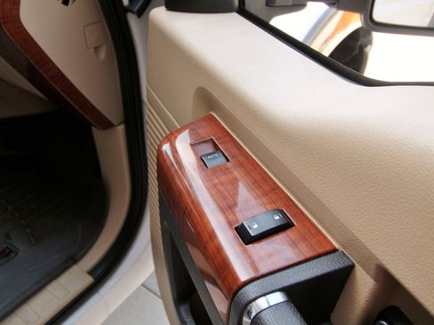 Used 2016 Ford F250 King Ranch w/ FX4 Off-Road Package image 38