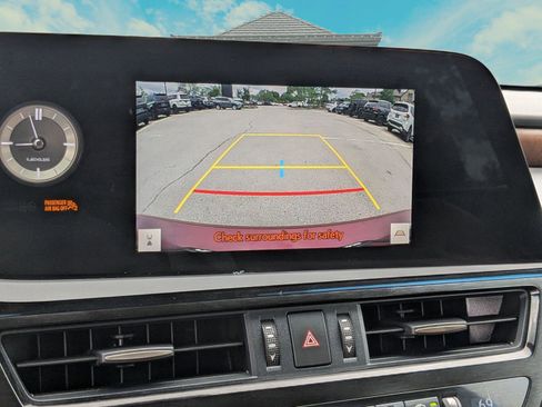 Certified 2025 Lexus ES 350 w/ Premium Package FWD image 13