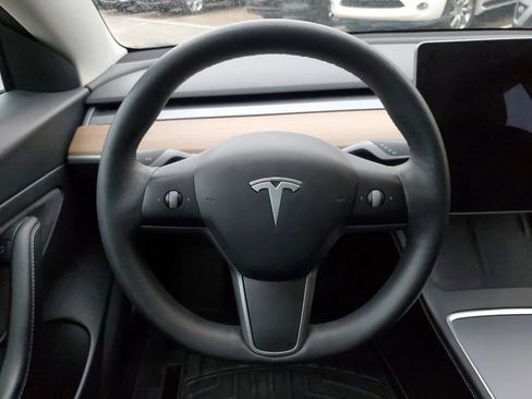 Used 2021 Tesla Model 3 Standard Range Plus image 26