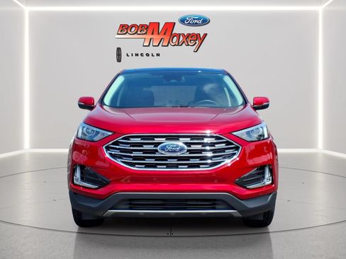 Used 2023 Ford Edge Titanium AWD/4WD image 2