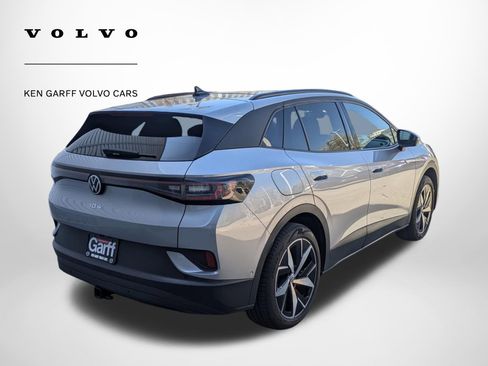 Used 2023 Volkswagen ID.4 Pro S image 3