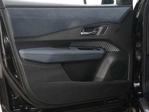 Used 2023 Nissan Ariya image 20