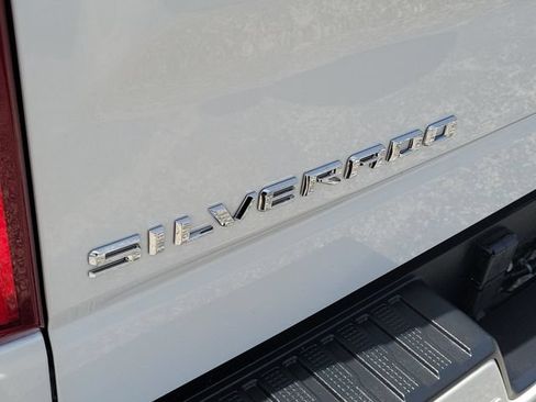 Used 2020 Chevrolet Silverado 1500 High Country w/ Technology Package RWD image 5