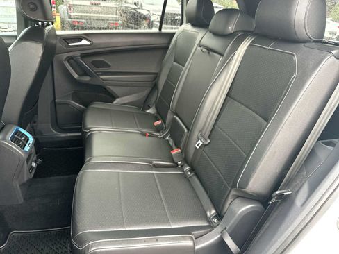 Used 2021 Volkswagen Tiguan SE R-Line w/ 3rd Row Seat Package AWD/4WD image 23