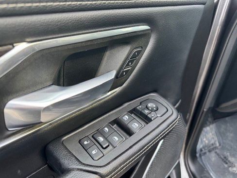 Used 2025 RAM 1500 Laramie w/ Sport Appearance Package image 12