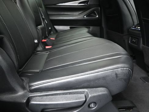 Certified 2026 INFINITI QX60 Luxe w/ Cargo Package FWD image 23