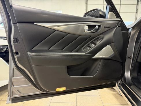 Used 2017 INFINITI Q50 3.0t Premium w/ 3.0T Premium Plus Package image 34