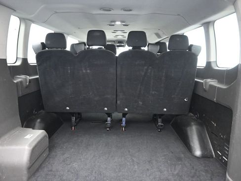 Used 2023 Ford Transit 350 XLT image 24