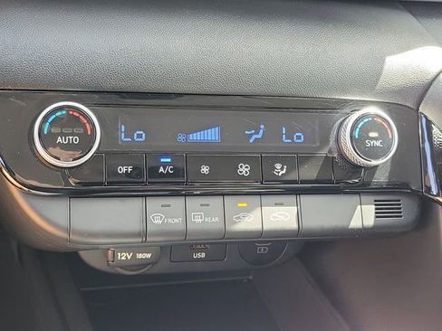 Certified 2025 Hyundai Elantra Hybrid FWD image 11
