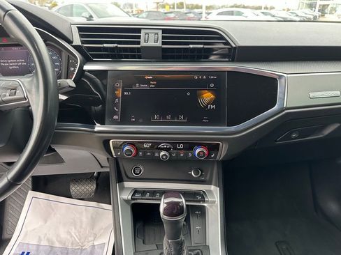 Used 2024 Audi Q3 2.0T Premium image 12