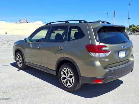 Used 2023 Subaru Forester Premium w/ Popular Package #2 image 19