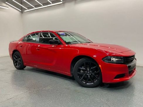 Used 2021 Dodge Charger SXT w/ Blacktop Package RWD image 2