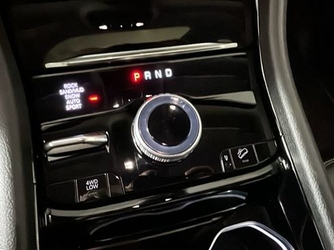 Used 2023 Jeep Grand Cherokee 4WD 4xe w/ Luxury Tech Group II image 25