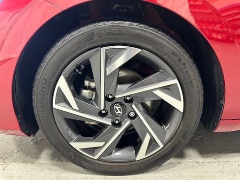 Used 2025 Hyundai Elantra SEL w/ Cargo Package image 62