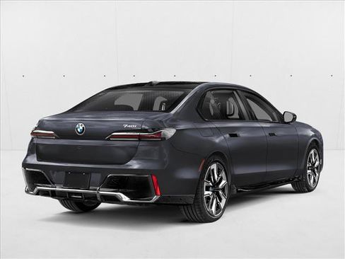 New 2026 BMW 740i w/ Premium Package RWD image 2