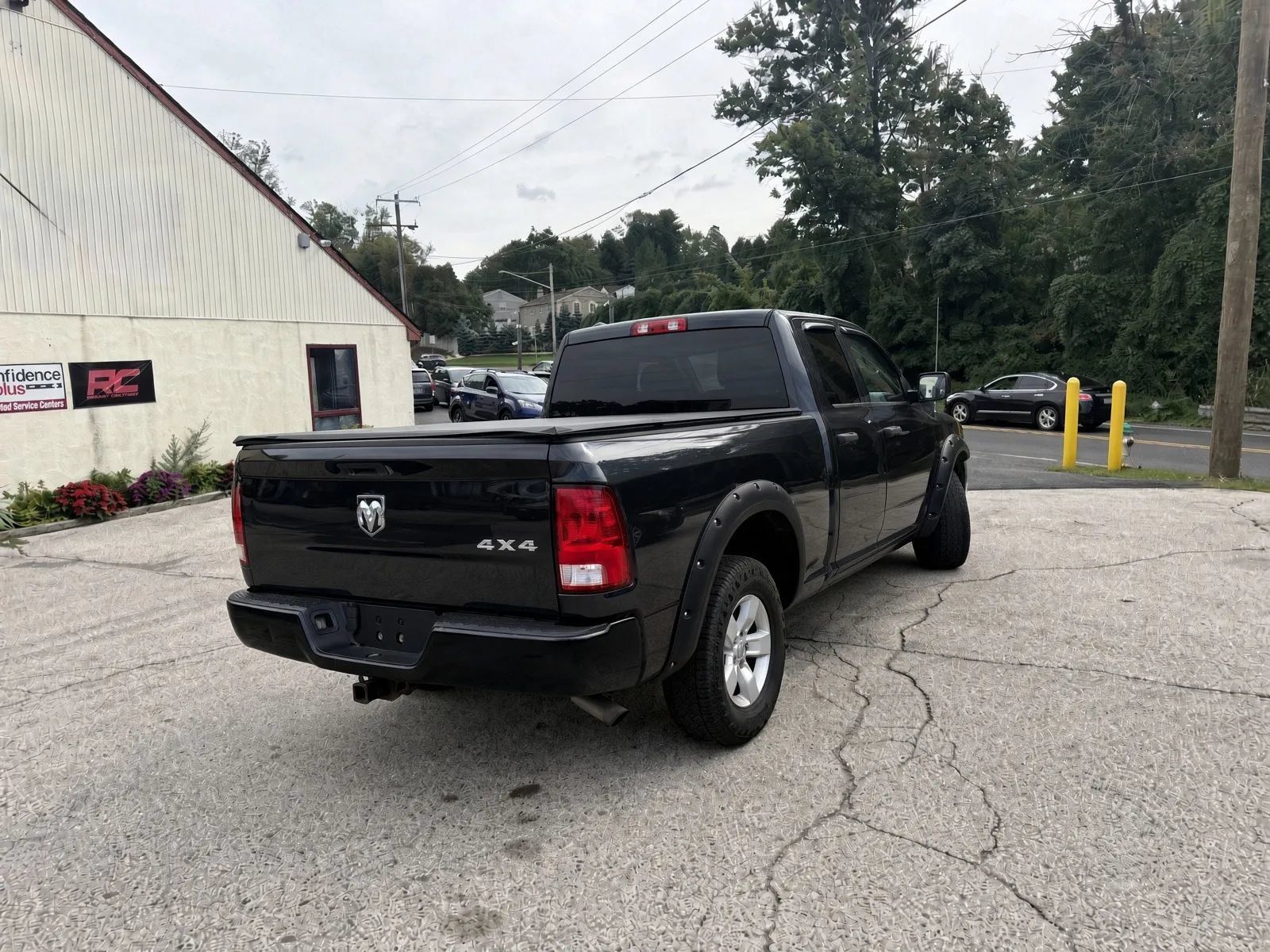 Used 2019 RAM 1500 Express AWD/4WD image 5