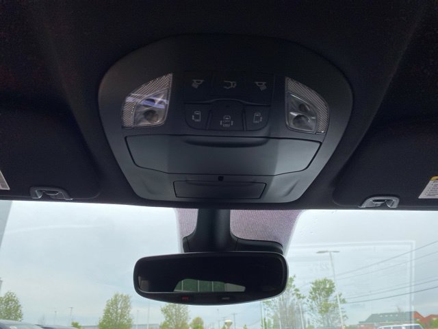 New 2027 Chrysler Pacifica Select FWD image 7