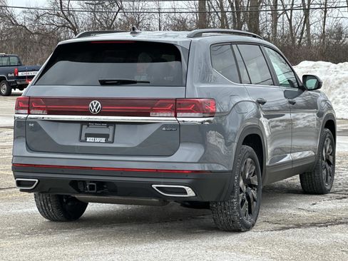 New 2026 Volkswagen Atlas SE image 5