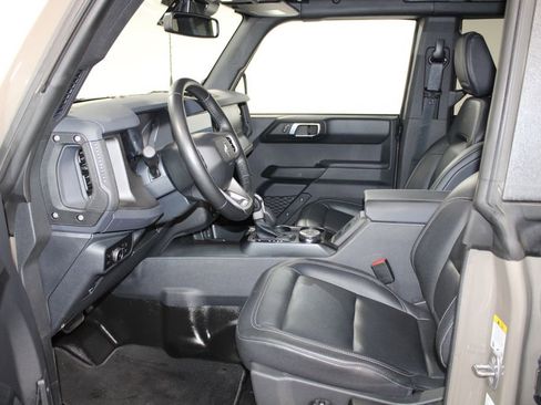 Used 2025 Ford Bronco Badlands AWD/4WD image 23