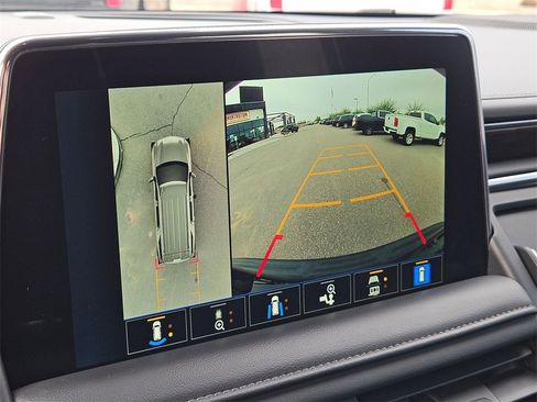 Used 2023 Chevrolet Tahoe LT w/ Luxury Package image 20