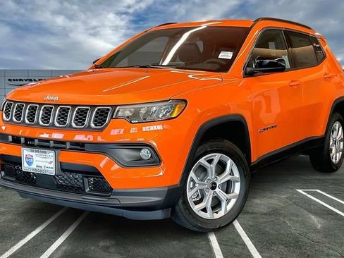 New 2026 Jeep Compass Latitude AWD/4WD image 1