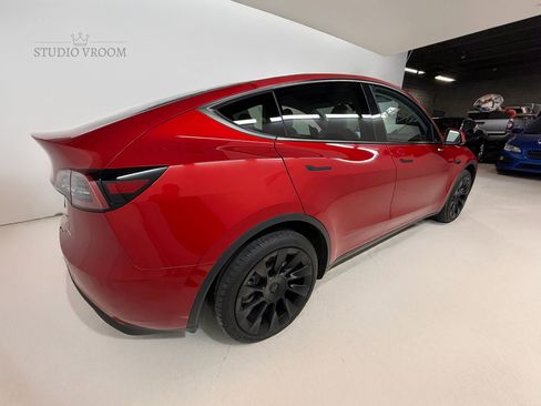 Used 2023 Tesla Model Y Long Range image 3