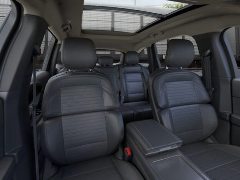 New 2026 Lincoln Nautilus Reserve image 10