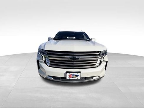 Used 2021 Chevrolet Tahoe High Country w/ Premium Package AWD/4WD image 3