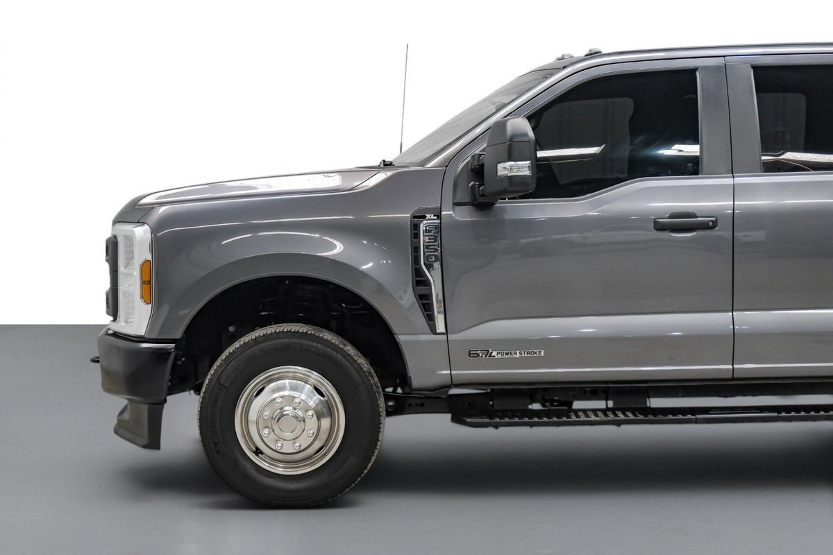 Used 2025 Ford F350 XL AWD/4WD image 10