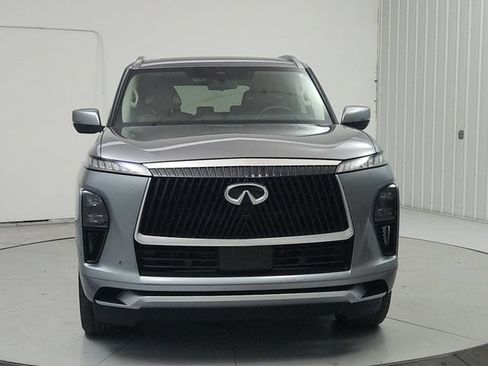 Used 2025 INFINITI QX80 Sensory AWD/4WD image 2