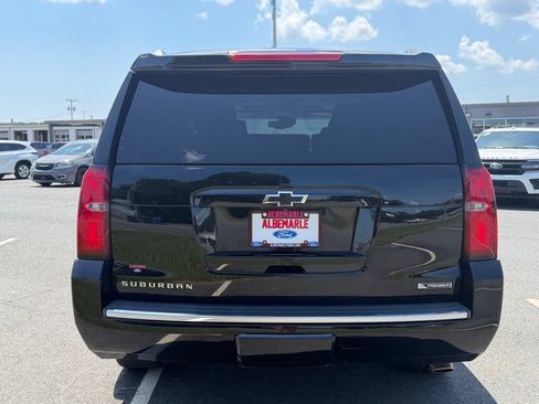 Used 2018 Chevrolet Suburban Premier AWD/4WD image 4