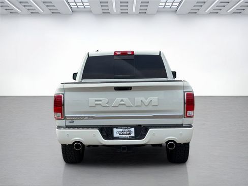 Used 2017 RAM 1500 Limited RWD image 9