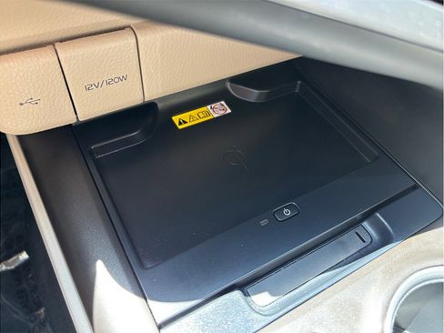 Used 2023 Toyota Camry XLE FWD image 30