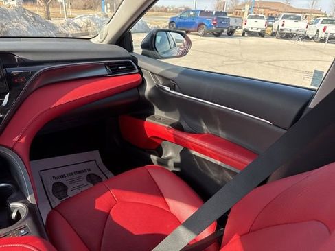 Used 2022 Toyota Camry XSE w/ Navigation Upgrade Package image 17