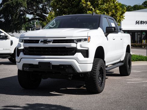 Used 2024 Chevrolet Silverado 1500 RST AWD/4WD image 5