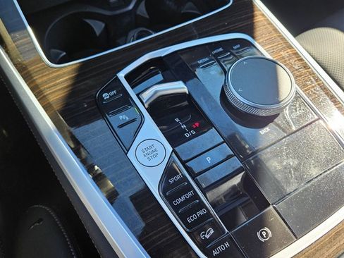 Certified 2025 BMW X5 xDrive40i w/ Parking Assistance Package image 14