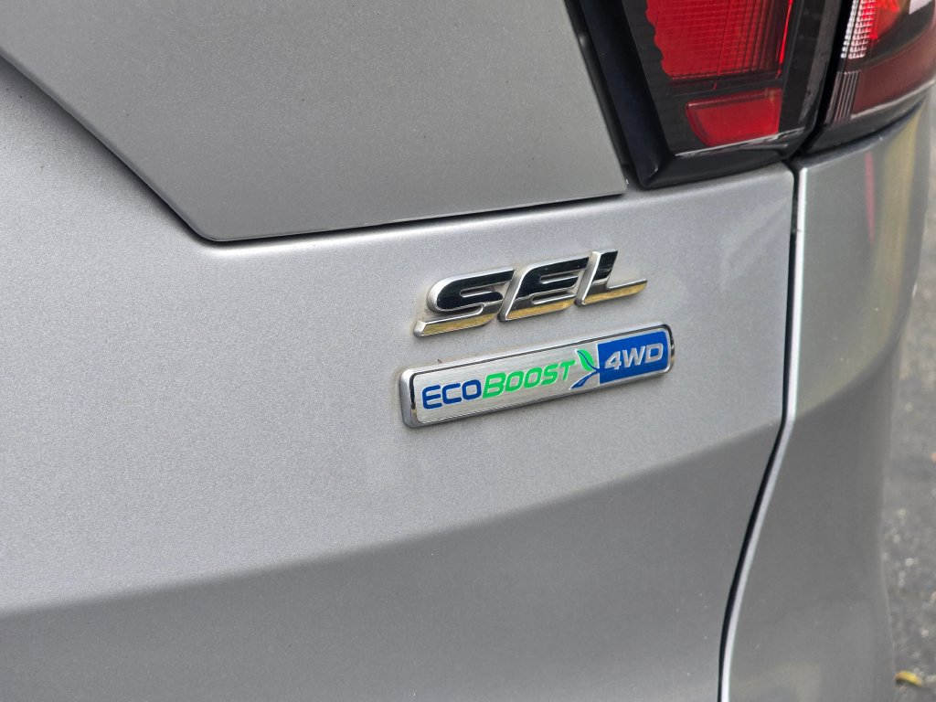 Used 2018 Ford Escape SEL AWD/4WD image 16