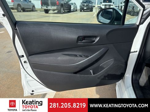 Used 2023 Toyota Corolla LE image 11
